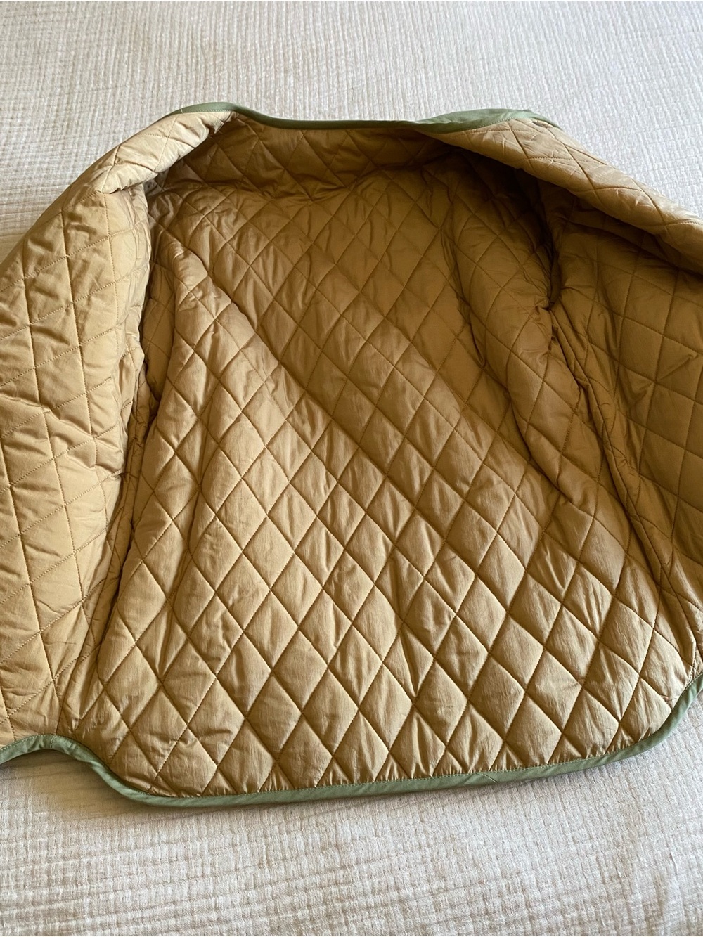 Sezane Quilted Light Olive Green Women’s Jacket - Picture 6 of 15